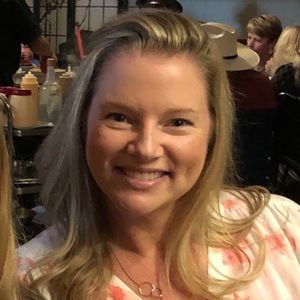 Meet your Posher, Sarina